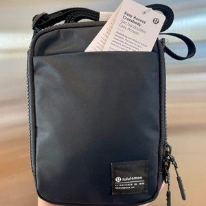 NWT - Lululemon Easy Access Crossbody Bag 1.5L *Authentic*